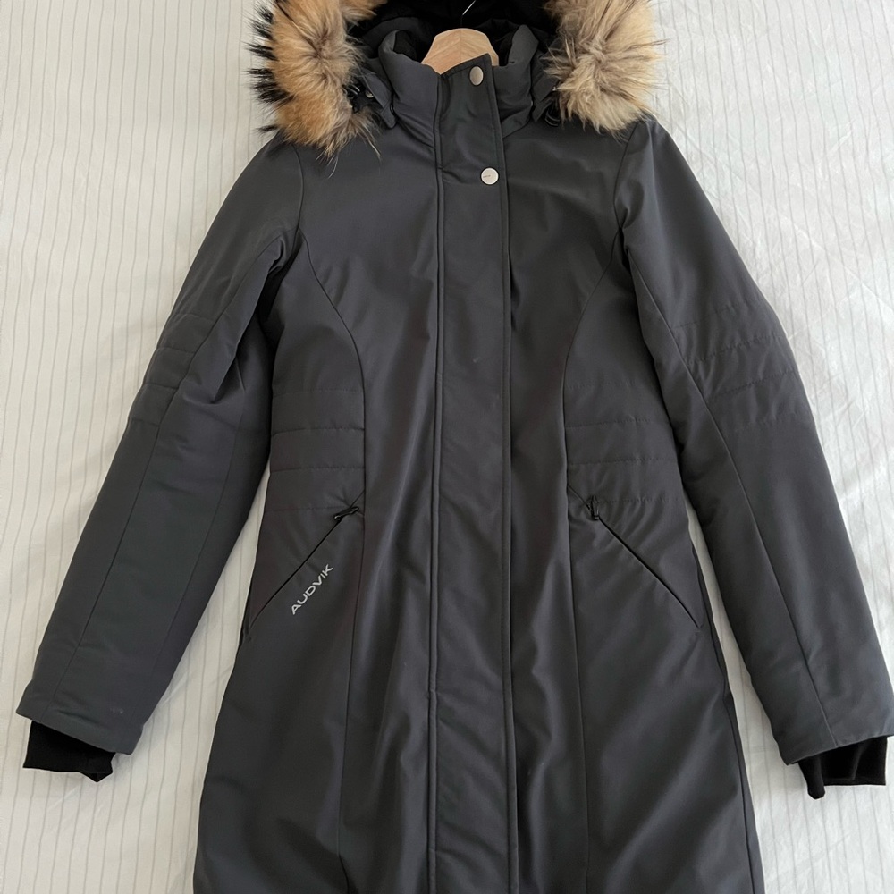 Gray Ski Jacket with Faux Fur Hood and Water Resistant Fabric